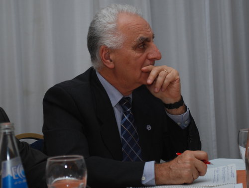 zer543's profile picture. -Ingeniero (UBA 1962). -Docteur es Sciences Physiques (Paris 1968), -President Instit. Nac. de Tecnología Industrial (INTI) (1988-1989), Cooperativistas (1991-)