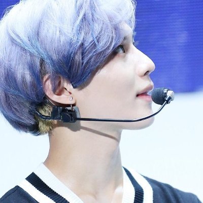 정신을 차리니 사랑에 빠져있었다.
