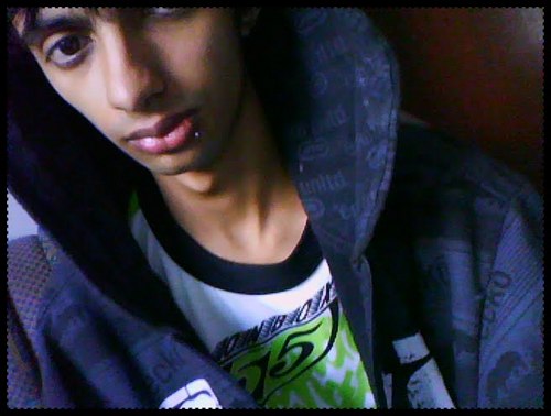 sou simpatico amiguxo sou emo HC aduloo rock .
o resto so mi conhsendo pessoalmente memoo