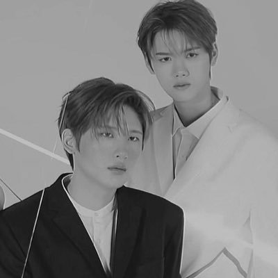 𝐡𝐞 / 𝐭𝐡𝐞𝐲 ; 𝘣𝘶𝘵 𝘪𝘯 𝘮𝘺 𝘢𝘳𝘮𝘴 𝘩𝘦 𝘸𝘢𝘴 𝘢𝘭𝘸𝘢𝘺𝘴 : 𝘔𝘪𝘯𝘪
