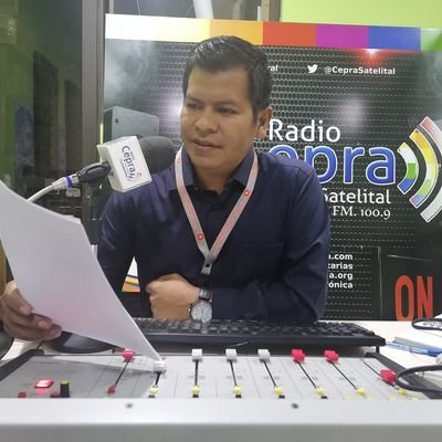 Periodista, productor y conductor radio revista EL TREN DE CEPRA Cochabamba, CEPRA F.M. 100.9