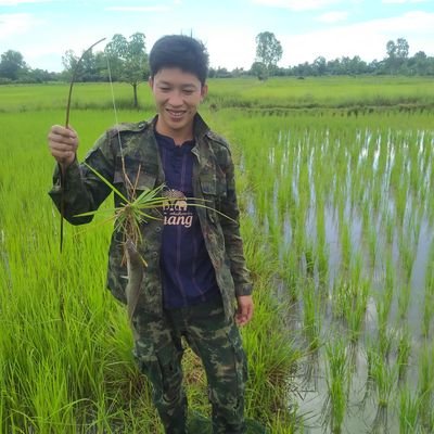 M4ledpklG2GJH7R's profile picture. 