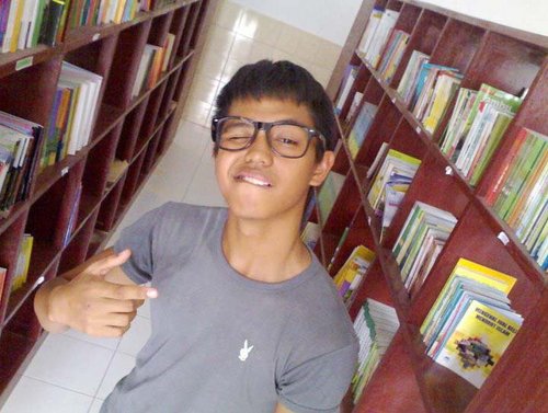 zhimcem's profile picture. exekutif muda