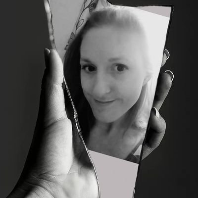 Mum to my boy 💙
Never forget your dreams, YOU ARE capable of anything 💎
Candle & Wax Melt Addict 💛
Changing the lives of many! 🌸
