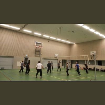 Ben je een man van 40 jaar of ouder, en lijkt het je leuk om te volleyballen met andere mannen uit de buurt, waarbij plezier hebben en ieder op zijn eigen nivea