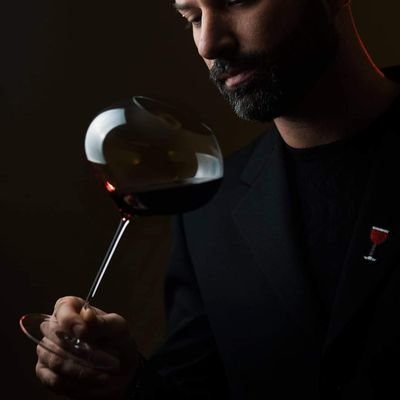 WineBlogger & WineTaster - In love with Italian Vino🇮🇹🍇☀️❤️🍷 Tag: #wineissharing Instagram: https://t.co/1g7myM7Rlq… 🔝 Wine Writer since 2006