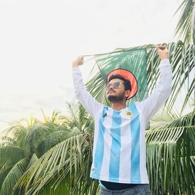 বিদ্যা সহজ কিন্তুু শিক্ষা কঠিন। বিদ্যা আবরণে আর শিক্ষা আচরণে।আমাকে খারাপ বলার আগে একবার মিশে দেখো সত্যি ভালোবেসে ফেলবে।