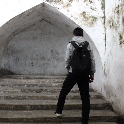 Tenang, ini akun keduaku kok, bukan fake akun heheh. ya semacam akun backup lah ya klo kata orang
