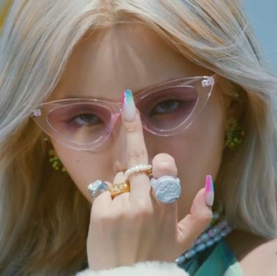 jaebommie's profile picture. TWICE
BLACKPINK 
RED VELVET 
DREAMCATCHER 
OH MY GIRL/GFRIEND