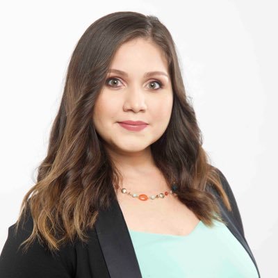 🇵🇦 Comunicadora Social | Periodista Locutora | Especialista en Comunicaciones Corporativa y Marketing Digital.                        Amante del Café