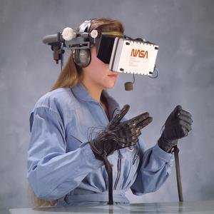 cdslls's profile picture. computational filmmaker • immersive AD and creative tech • @NYTimesRD • @_Synopsis_ & @thecodingtrain contributor • @creativeinquiry baby