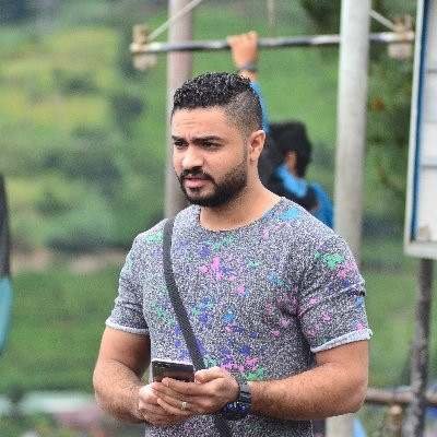 يحدث أن تموت بداخلي جميع الرغبات إلا أن يجمعني الله بك .