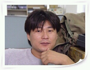사람사는세상을꿈꾸며...대한민국을사랑하는지구인때론누구처럼바보같이세상을살고픈한사람...시대의작은보탬이되고픈한남자...