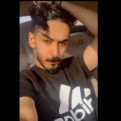 أخبروا قلوبكم أن يوما ما وفي مكان ما سيأتي الفرح إلى قلوبكم و سيحتضنكم .. أخبروا أحزانكم أنها ضيوف وستمضي وأن الحياة لحظات عابرة .