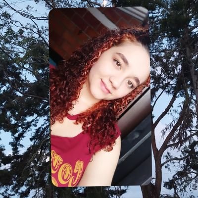 YisleyTobon's profile picture. soy periodista de la UdeA y vivo en un estado de confusión permanente.