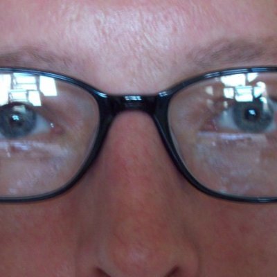 jezbionic's profile picture. Just a small town dude with a big city attitude