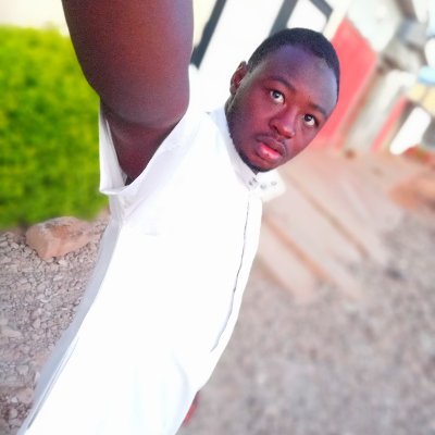 SaidNibombe's profile picture. Etudiant a l'université de Lomé en 3 annee