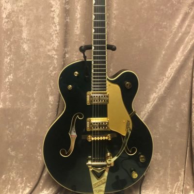 兼業音楽屋。作編曲、レコーディング、MIX。 ギター弾き。リユース会社の代表。趣味は仕事及び読書。脳科学、心理学、マーケティング系を好んで読みます。最近は料理も趣味。時々グレッチ愛を爆発させます。無言フォロー、フォロバ大歓迎。挨拶DM不要です(返信してません。悪しからずご了承下さい)