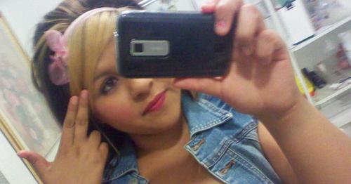 txtiinn'shoppiinn'moneyy' beachh'chiilliinn'partyy'clubiinn' friendss'skinnyy jeann;vanss' blushh'prettyy boyy'followw &+ ii followw bakk'PARTy JUNKIES