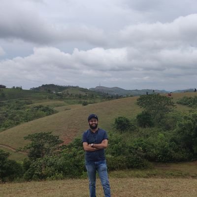 Software Engineer. Tech enthusiast and a die hard @ManCity fan!!! Loves blogging and reading articles. https://t.co/CE5OXH6tyQ