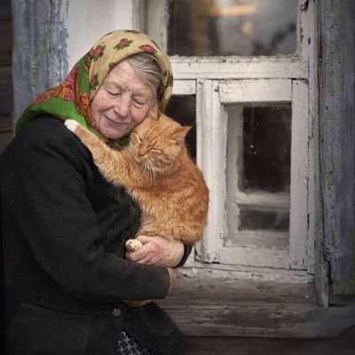 ‏‏‏‏‏‏‏إجتماعية منعزلة و‏الأكل رفيقي بالسراء والضراء ..  سبحان الله وبحمدة  سبحان الله العظيم