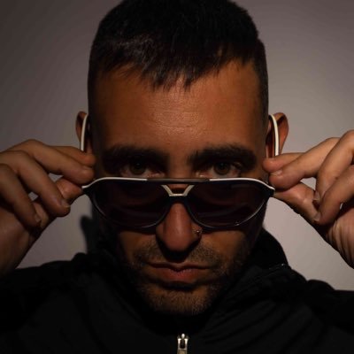 emendozamad's profile picture. Escupe o traga