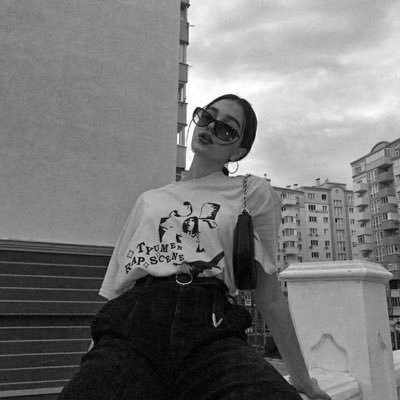 emmas_calisto's profile picture. “i think the world of you, darcy vega” // she/her