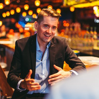 Owner of Bugster Media (video production, video marketing) | Mountain lover | Ex-sports journalist (Polsat, WP) | Business, Sport & Tourism |