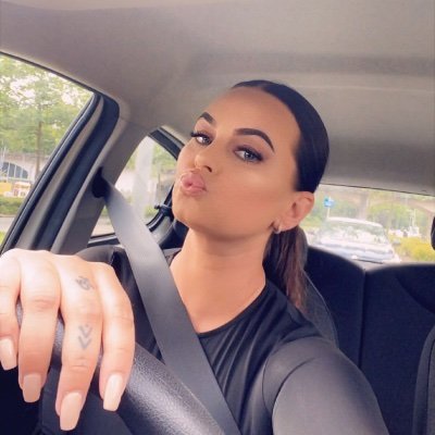 deniesjaa's profile picture. 