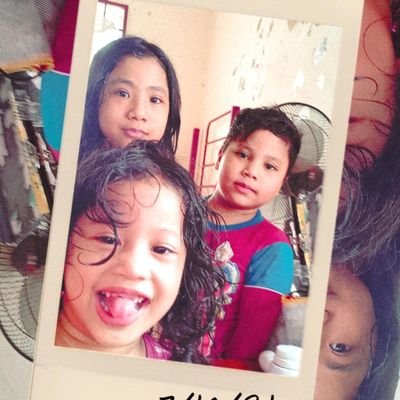 Mother to 4 https://t.co/L3sKjFRpps baking and skin
