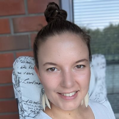 annisalli's profile picture. Software Developer/Machine Learning Engineer in 🇫🇮 | she/her | @koodikahvit podcast co-host 🎙️ | Tweets both in English and Finnish