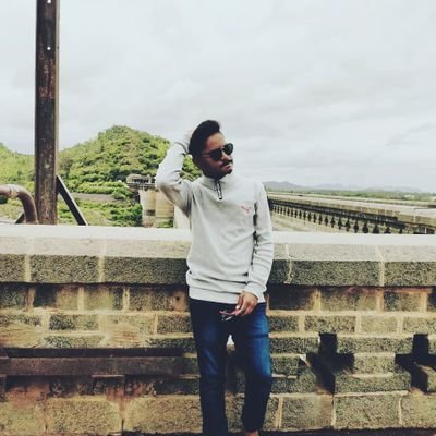 Afrid70912409's profile picture. BFC fan and MS Dhoni🖤✨