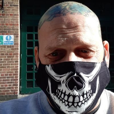 Gooner biker pirate referee and lover of life a one in a million Mrs and 4 beautiful children