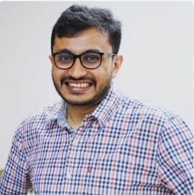Curiosity Designer and Quizmaster @QshalaOnline I tweet a question a day to learn and discover something new!