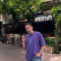 B (@bettopoll) Twitter profile photo