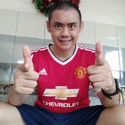 Travel Consultant, Traveller, Manchester United & Ferrari fan, Movie goer, Love to eat, Healthy lifestyle, ex smoker, #adidasRunnersJakarta, US based company.