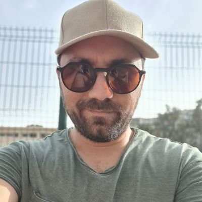 Gh_Nassim's profile picture. Facebook: Nassim Ghenim  Instagram: gh_nassim  Snapchat: nas.gh