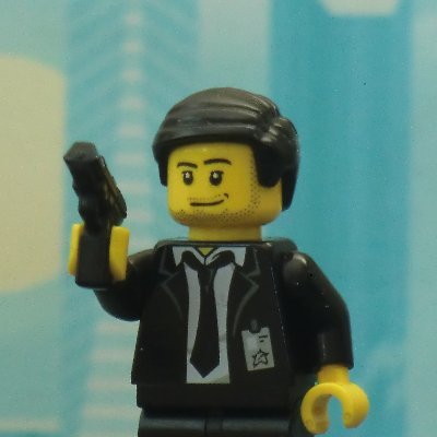 26, Lego film animator, music composer, and a guy who is awkward but tries to have fun. This'll probably be the third and final twitter account I'll have.