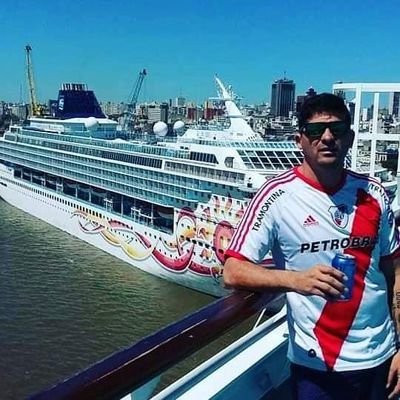 BaieliMigue's profile picture. River