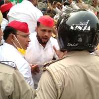 Nadeem Khan نديم خان (@nadeemsamajwadi) 's Twitter Profile Photo Nadeem Khan نديم خان (@nadeemsamajwadi) 's Twitter Profile Photo