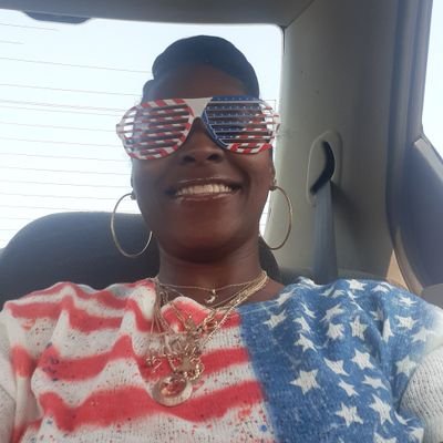 SquireTiffani's profile picture. Being grateful for everything in life.