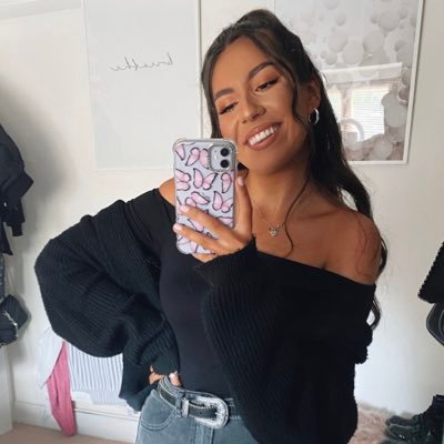 httpchazzz's profile picture. 🦋 super fan #2
