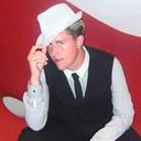 Nik Davies - @longleggedluva - Twitter