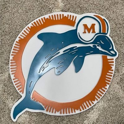 EMdolphinfan's profile picture. 