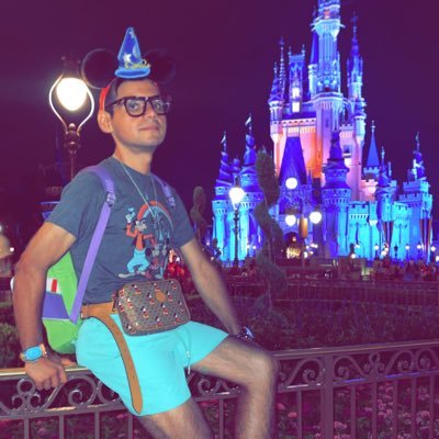 Texas guy that loves to go to the parks whenever possible! WDW AP & UOAP. Follow me on: Instagram: @themeparksfromafar