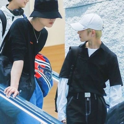 yb__real's profile picture. 드루와 꼬맹아~🌰