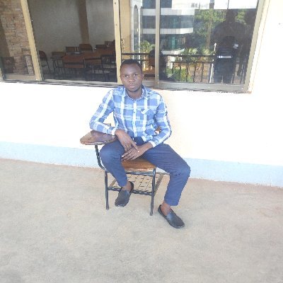 alves_emasit's profile picture. "Gød bléss Üg..🇺🇬💖👈👌"... 🌹🎓