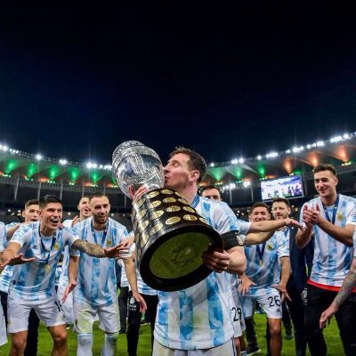 Cruyffista al máximo, Ajax/FC Barcelona/Manchester City
Messi, Guardiola y Cruyff los mejores del fútbol
