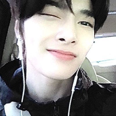 lewisskyyy's profile picture. 