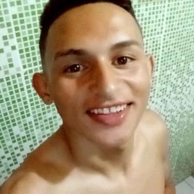 Nunca deixe que o medo sufoque os seus sonhos.✌️
DAVID ABREU 1️⃣4️⃣
27/05/2000 🎂
Croatá 🌆
Gêmeos ♊
#👕1️⃣4️⃣ ˌfôrˈtēn
@🔴⚫ Flamengo
@👑⚪ Real Madrid